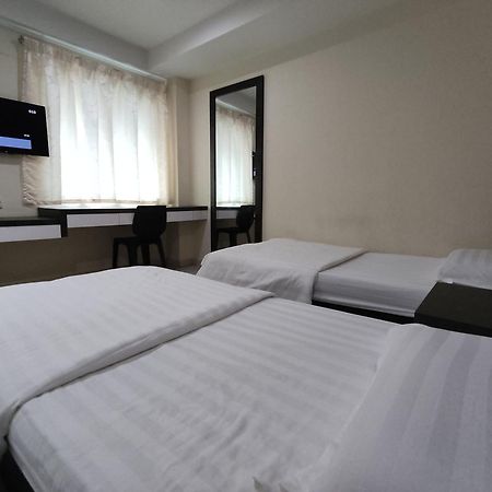 Star Bay Hotel Lumut Værelse billede